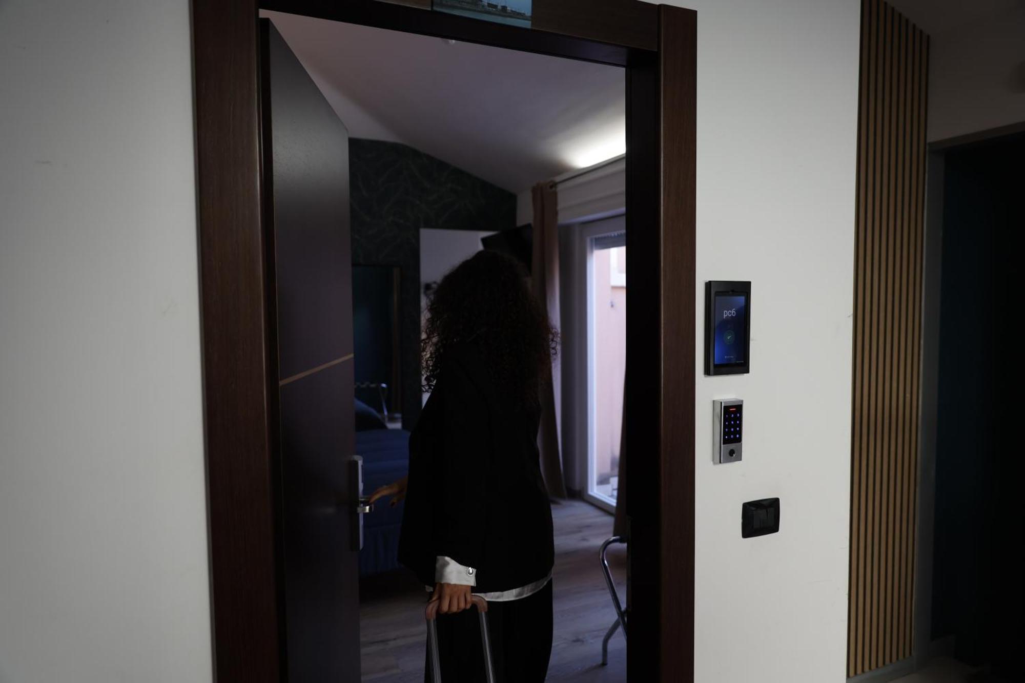 New Pescara City B&B Экстерьер фото
